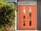 Orange ytterdörr från Diplomat